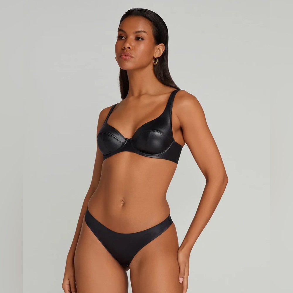NWT Agent Provocateur Paige Set 32A and size 1